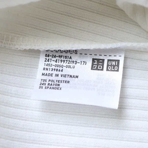 Uniqlo White Ribbed Half Sleeve Tee Shirt - Picture 6 of 6